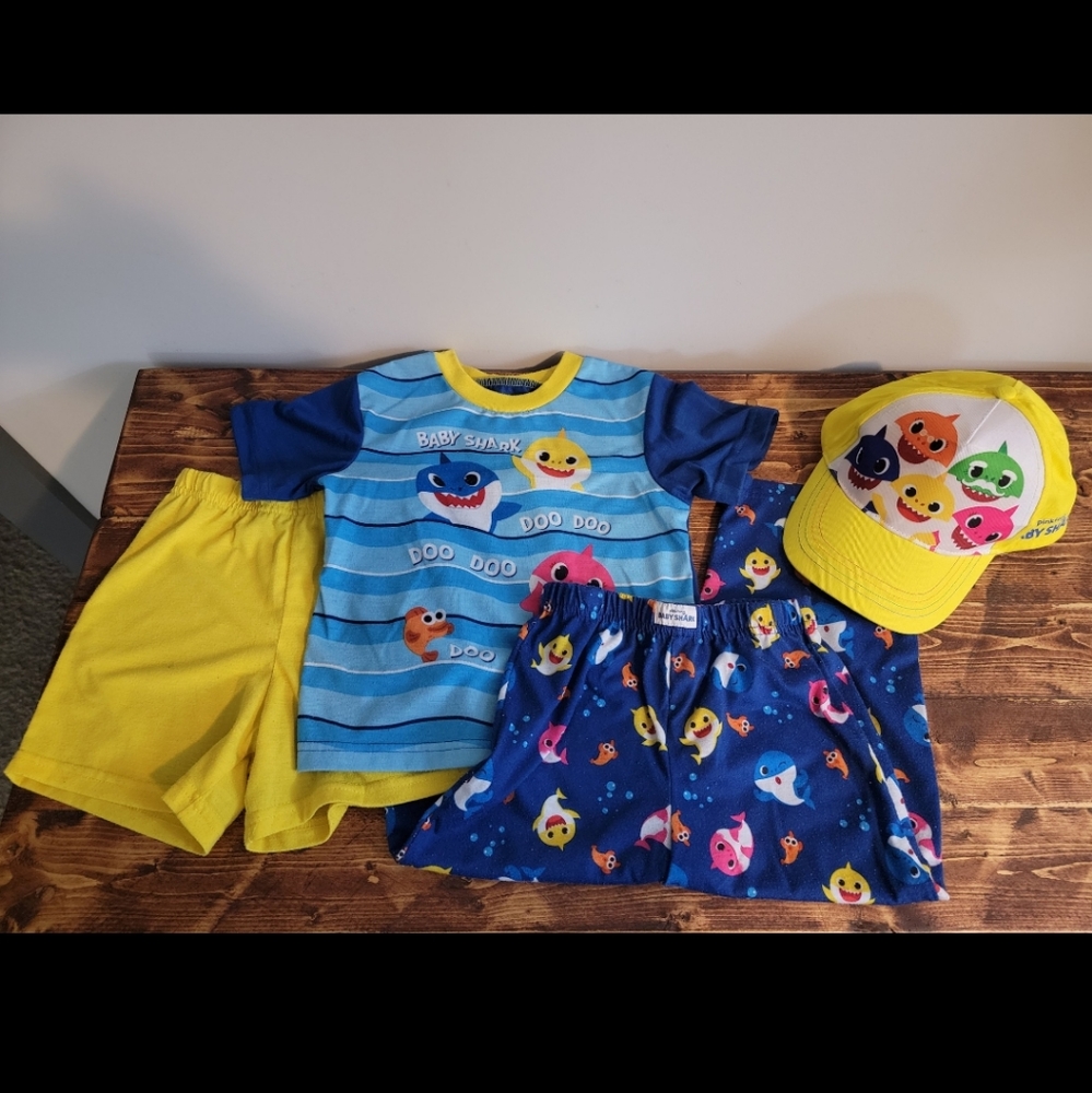 Toddler Boys Baby Shark Pajama and Hat Bundle